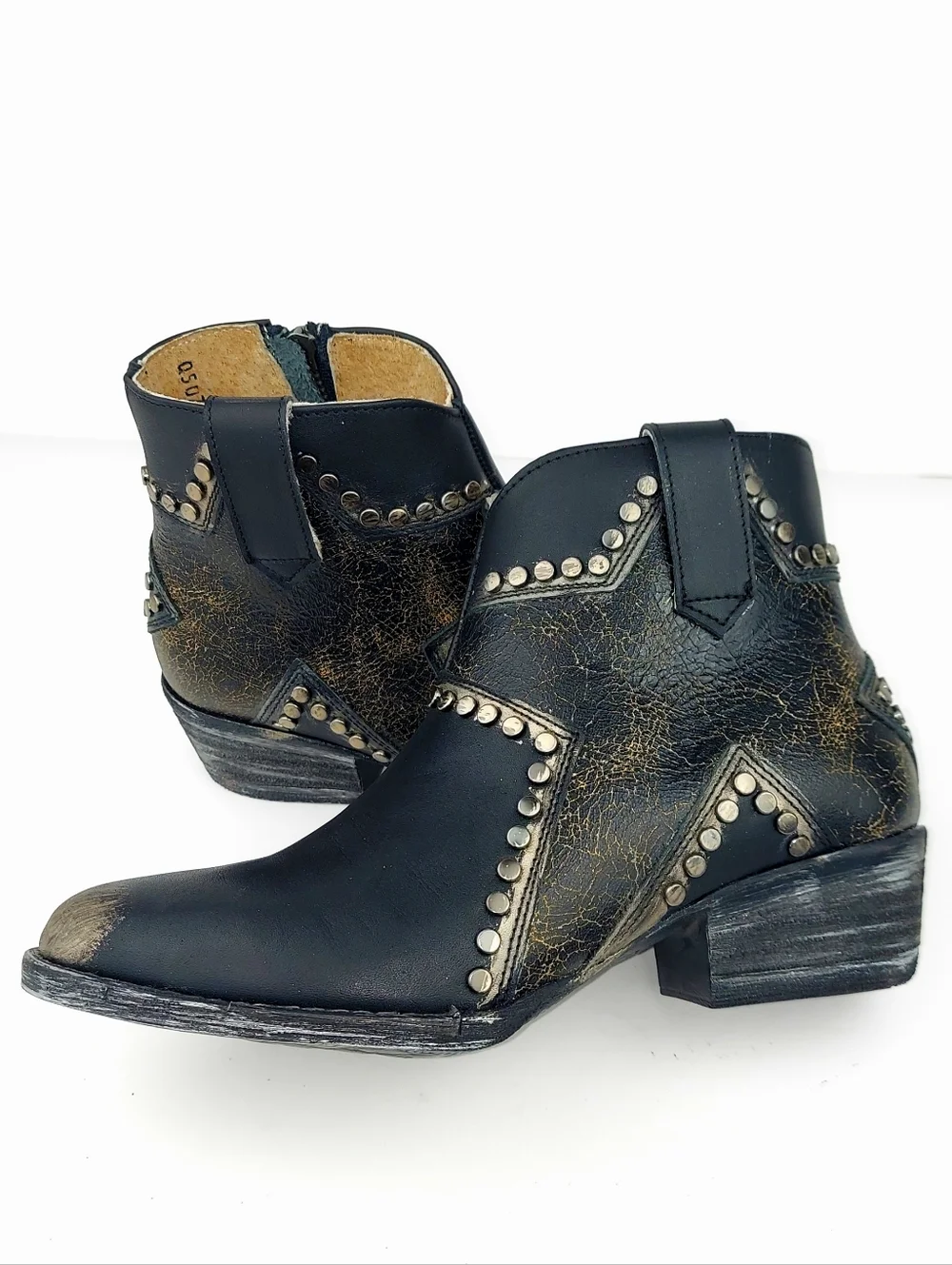 Corral Circle G Star Inlay Leather Ankle Boots 7 NWOT